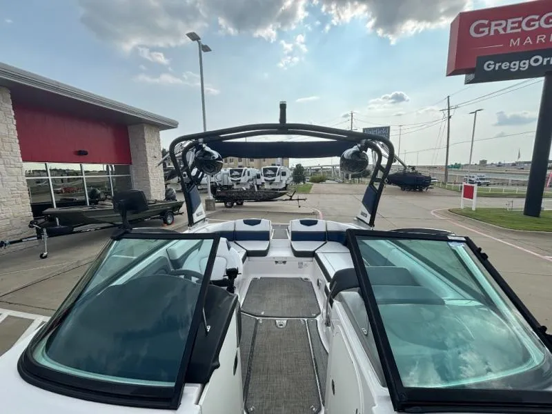 Slide: The Image of Chaparral VRX223 2019 - 9