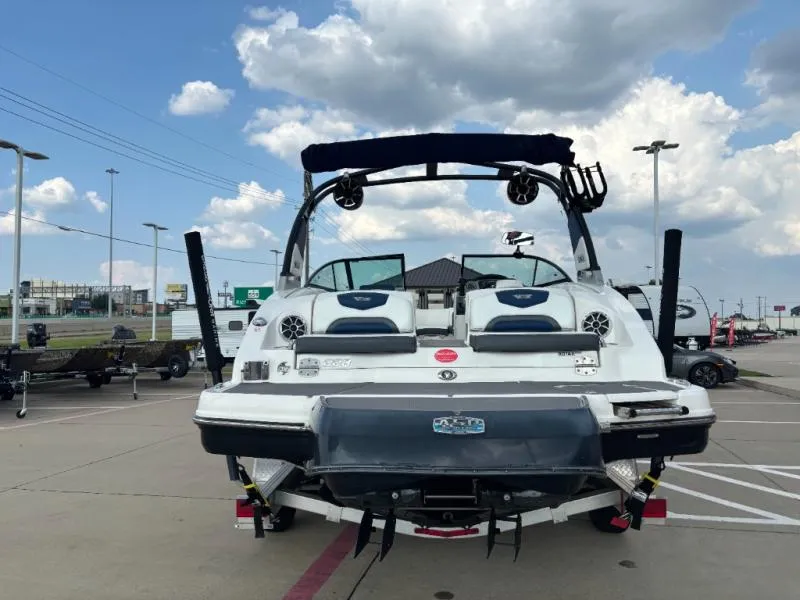 Slide: The Image of Chaparral VRX223 2019 - 5