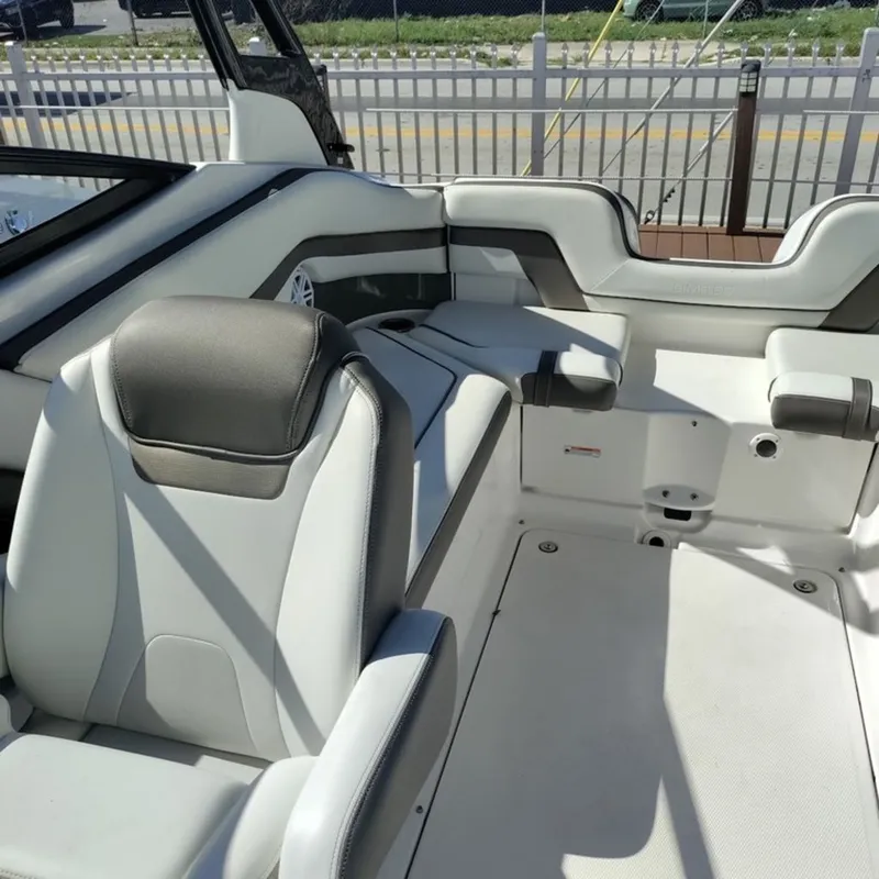 Slide: The Image of Yamaha 242LTD-SE 2016 - 20
