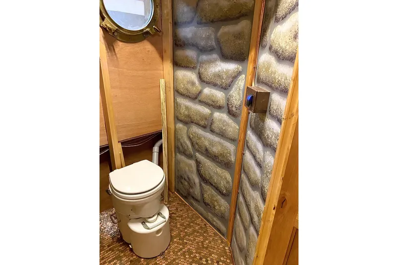 Slide: The Image of Houseboat Waterwoody 33 2018 - 24