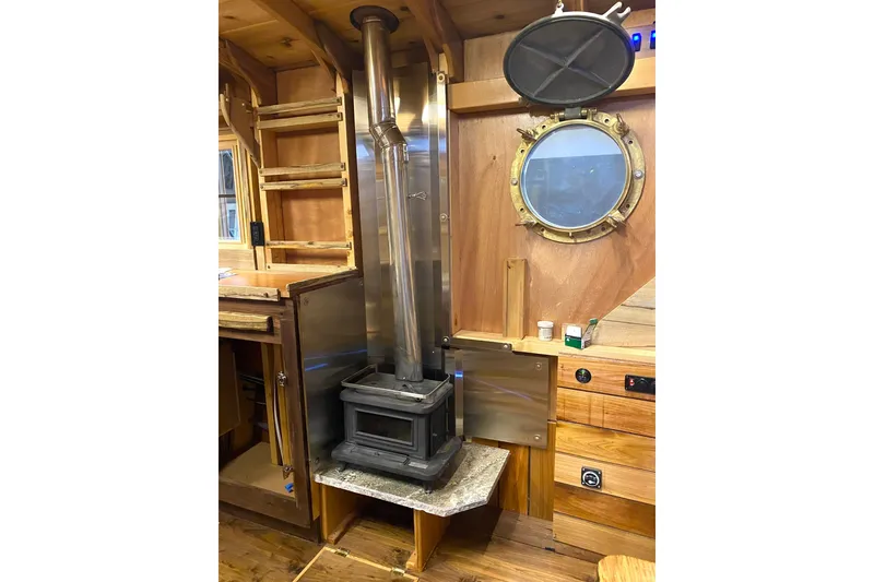 Slide: The Image of Houseboat Waterwoody 33 2018 - 22
