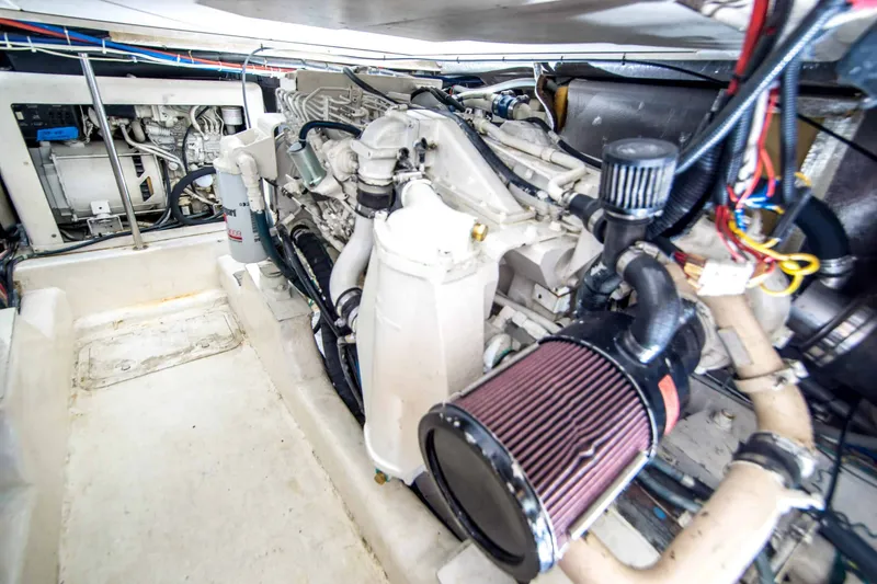 Slide: The Image of Riviera 43 Open Flybridge 1999 - 31