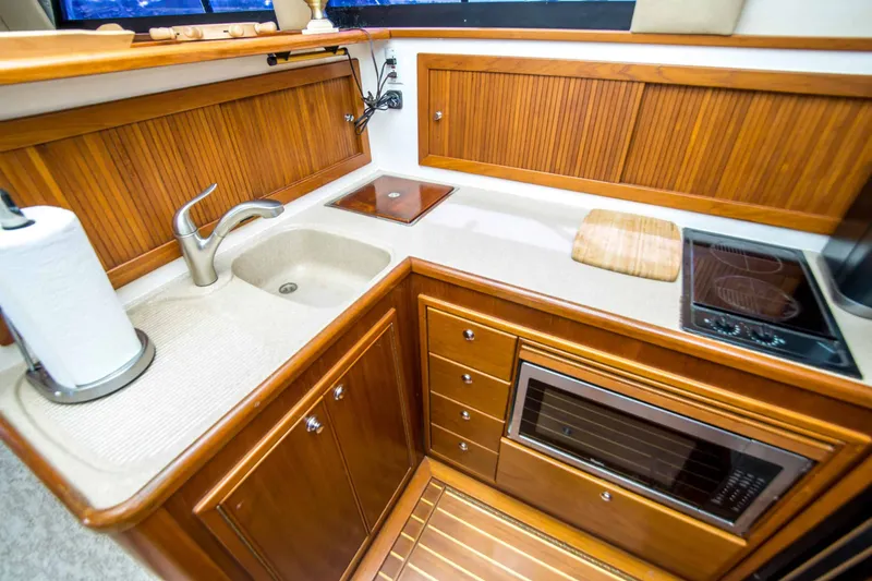 Slide: The Image of Riviera 43 Open Flybridge 1999 - 23