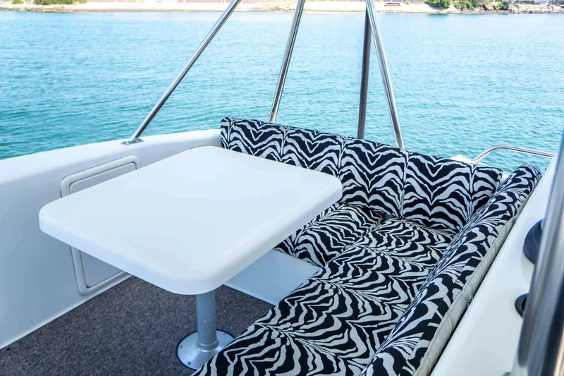 Slide: The Image of Riviera 43 Convertible 1999 - 10
