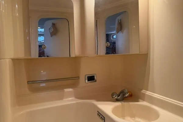 Slide: The Image of Sea 380 Sundancer 2003 - 42