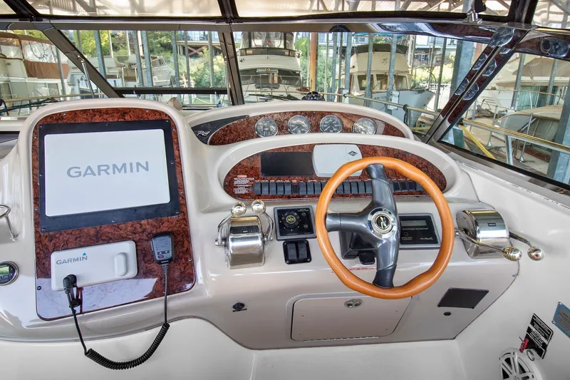 Slide: The Image of Sea Ray 380 Sundancer 2003 - 32