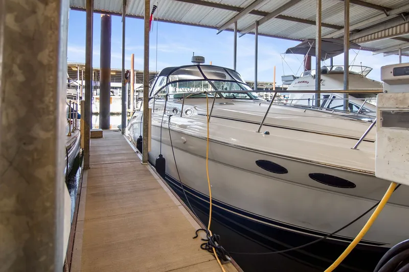 Slide: The Image of Sea Ray 380 Sundancer 2003 - 21