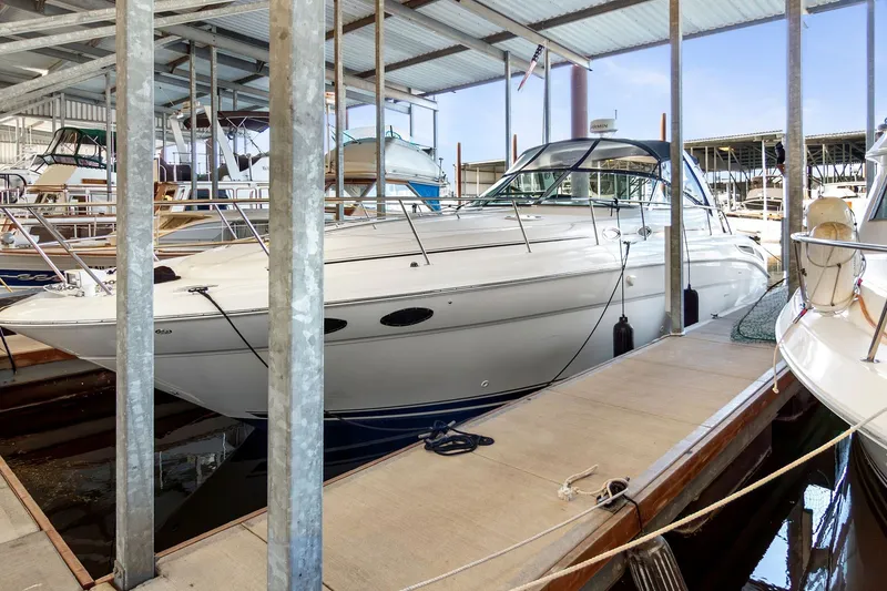 Slide: The Image of Sea Ray 380 Sundancer 2003 - 18