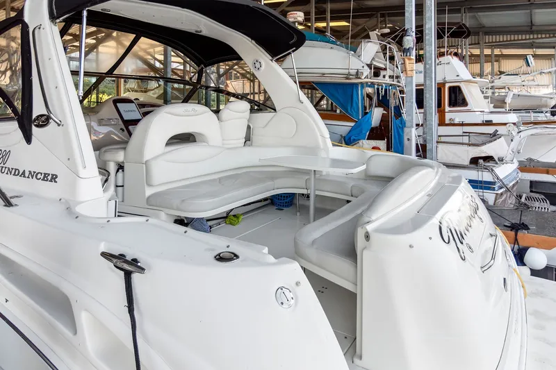 Slide: The Image of Sea Ray 380 Sundancer 2003 - 24