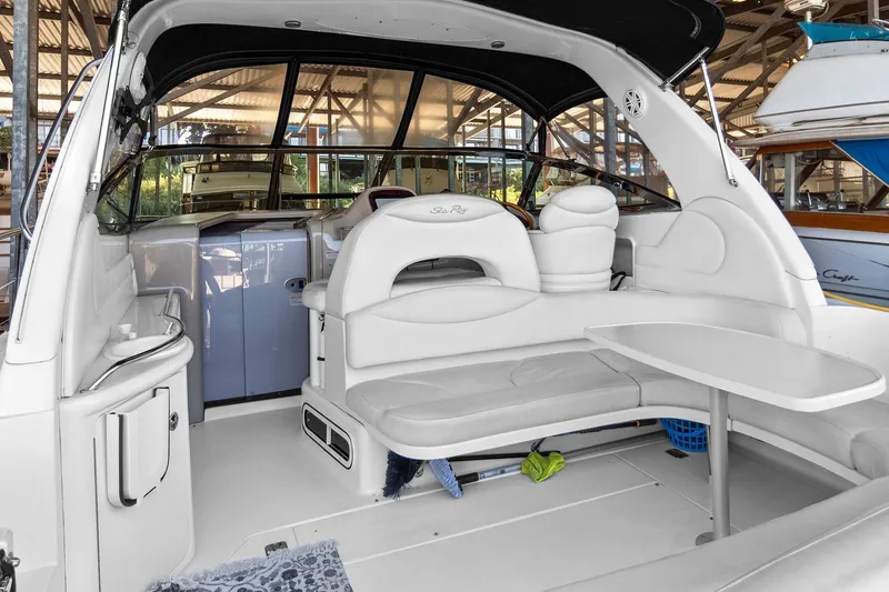 Slide: The Image of Sea Ray 380 Sundancer 2003 - 28