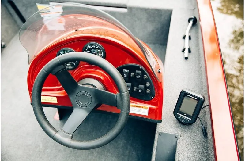 Slide: The Image of Alumacraft 165 Prowler 2018 - 11