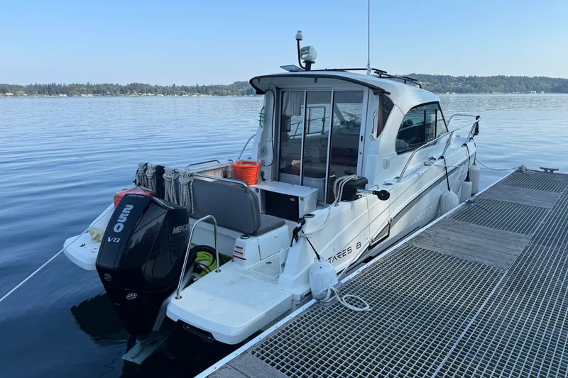 Slide: The Image of Beneteau Antares 8 2023 - 1