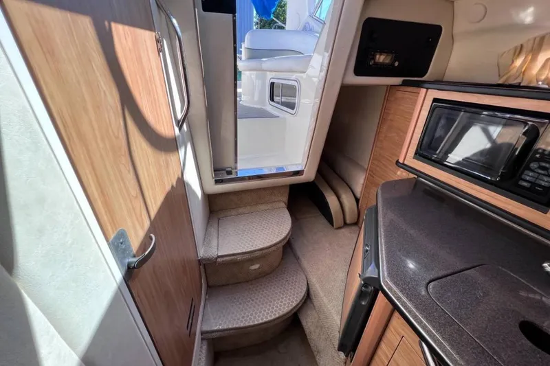 Slide: The Image of Sea Sundancer 260 2006 - 5