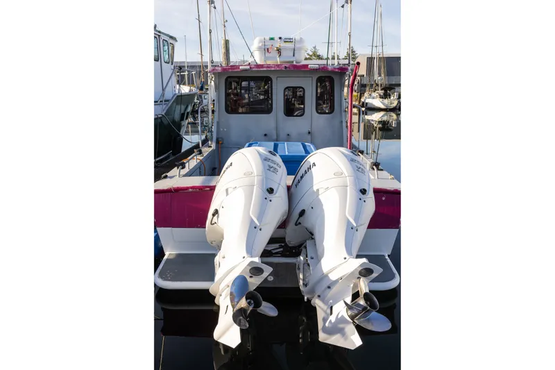 Slide: The Image of Norvelle 3210 Explorer 2004 - 33