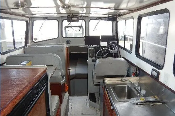 Slide: The Image of Norvelle 3210 Explorer 2004 - 4