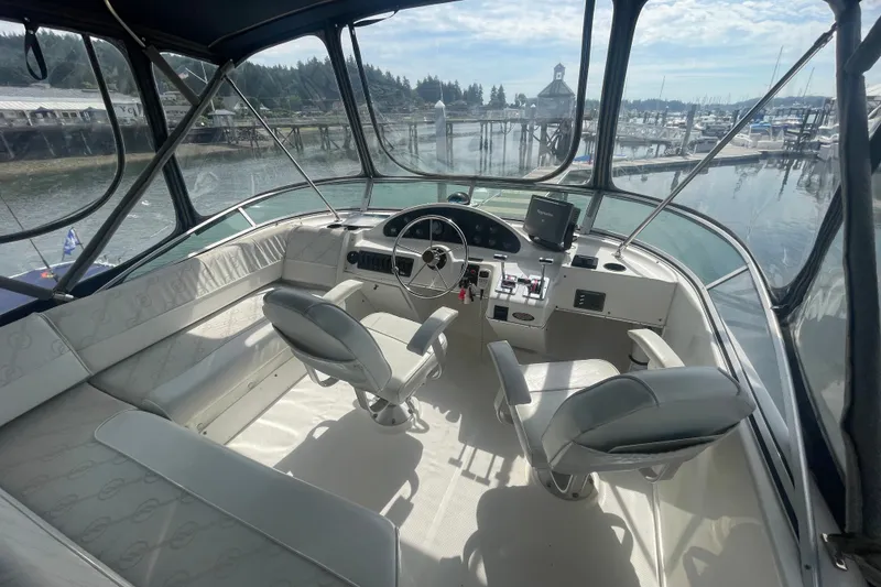 Slide: The Image of Bayliner 4087 Aft Cabin Motoryacht 1999 - 7