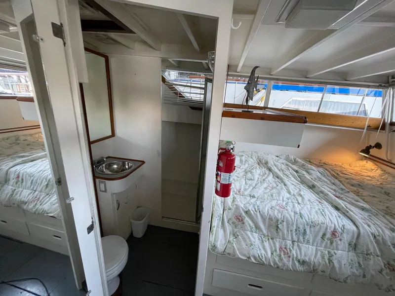 Slide: The Image of Chris-Craft Conqueror 1961 - 27