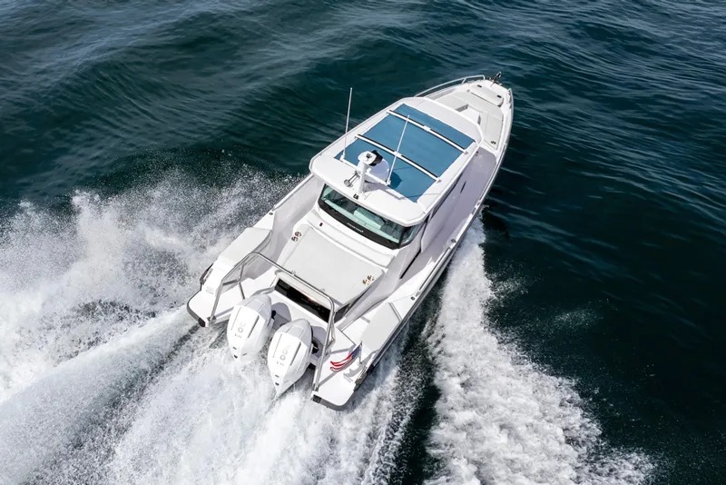 Slide: The Image of Axopar 29 XC AC Twin 200 White Chalk 2026 - 13