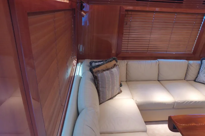Slide: The Image of Hatteras 65 Convertible 2004 - 10