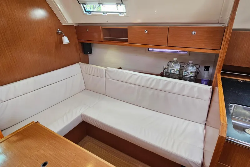 Slide: The Image of Bavaria Cruiser 36 2011 - 8