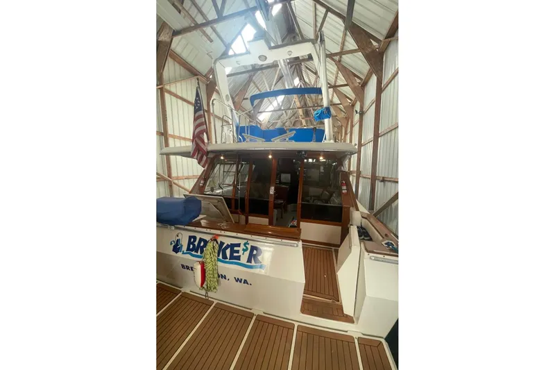 Slide: The Image of Bayliner 4588 Pilothouse 1988 - 1