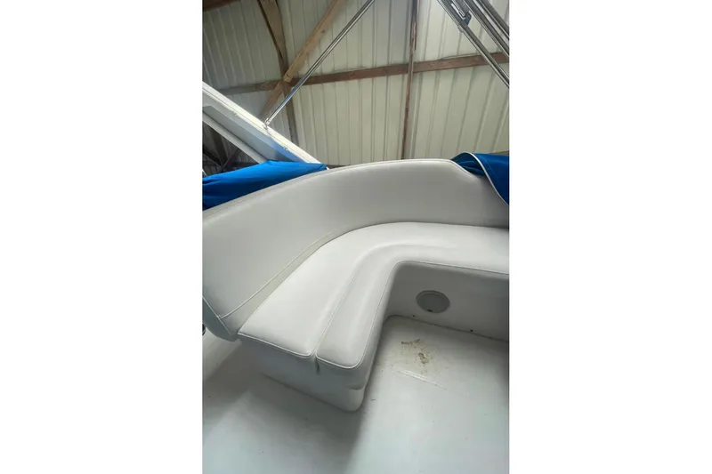 Slide: The Image of Bayliner 4588 Pilothouse 1988 - 23