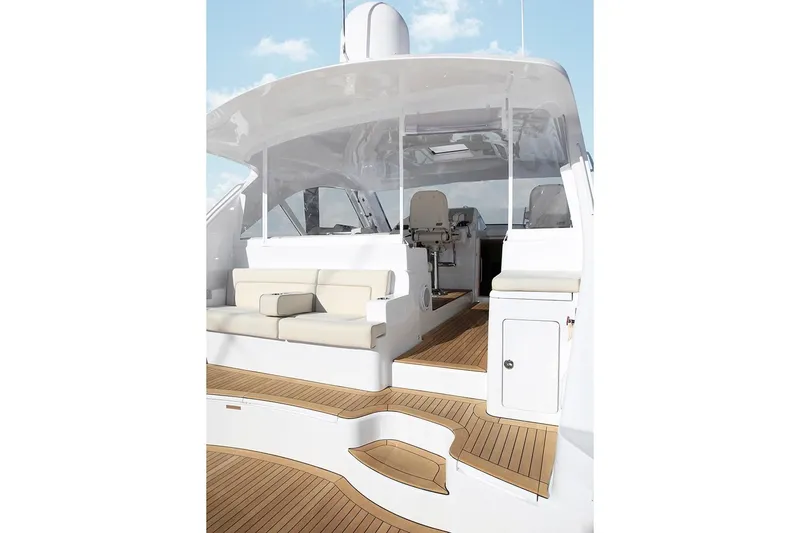 Slide: The Image of Hatteras GT45X 2022 - 3