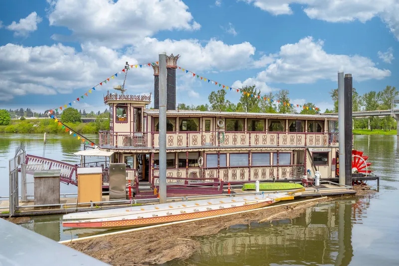 Slide: The Image of Custom Howdy Eidelman Sternwheeler - Jack Sarin 1990 - 140