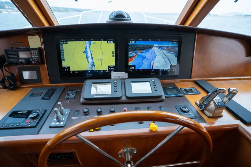 Slide: The Image of Outer Motor Yacht 2009 - 13