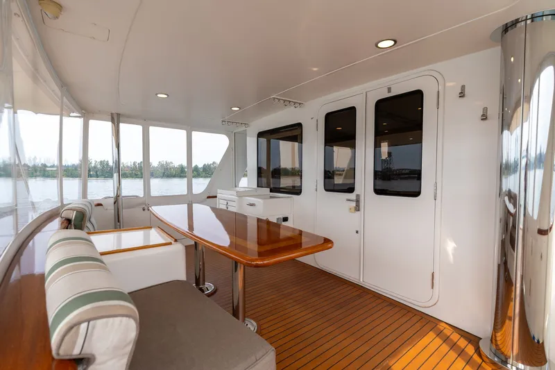 Slide: The Image of Outer Motor Yacht 2009 - 3