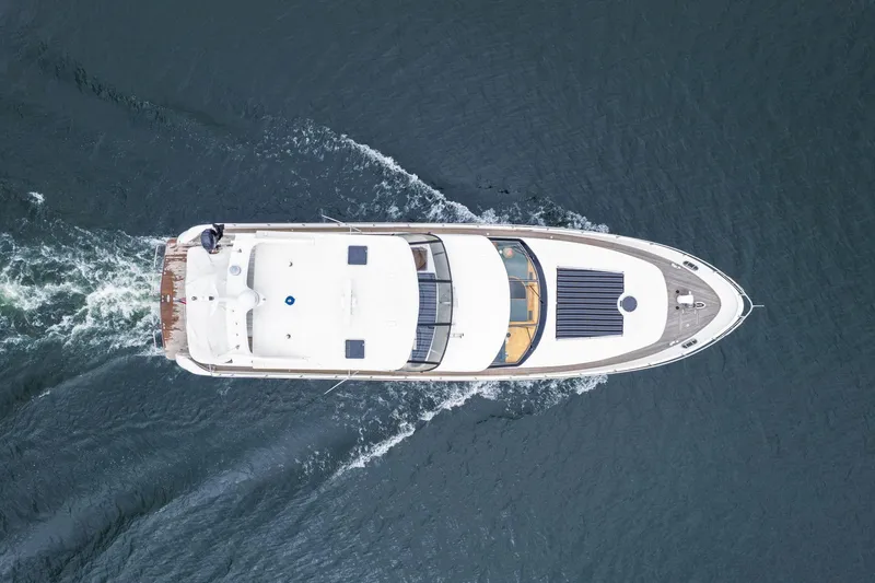 Slide: The Image of Vitech 68' Vitech Pilothouse 1999 - 95