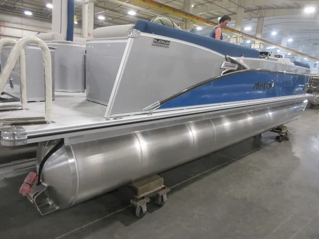 Slide: The Image of Avalon 2585 25 Catalina QL 2026 - 4