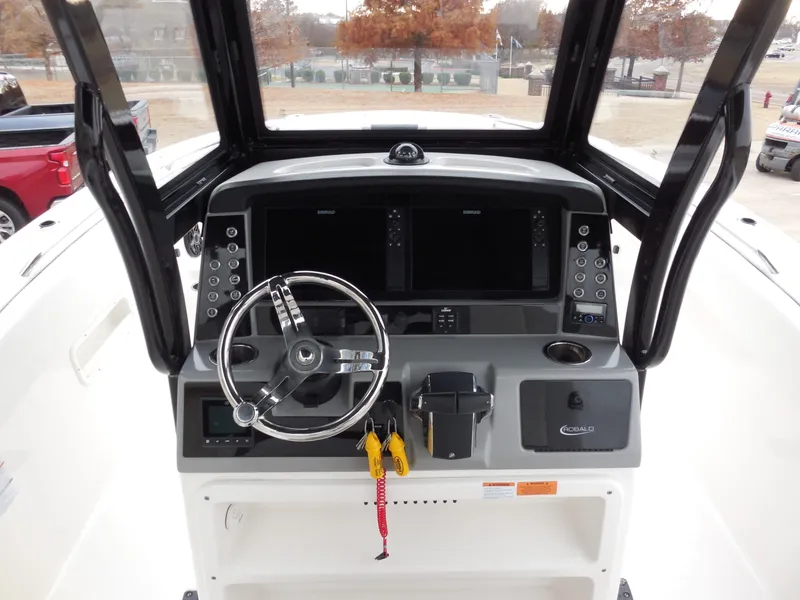 Slide: The Image of Robalo R270 2023 - 11