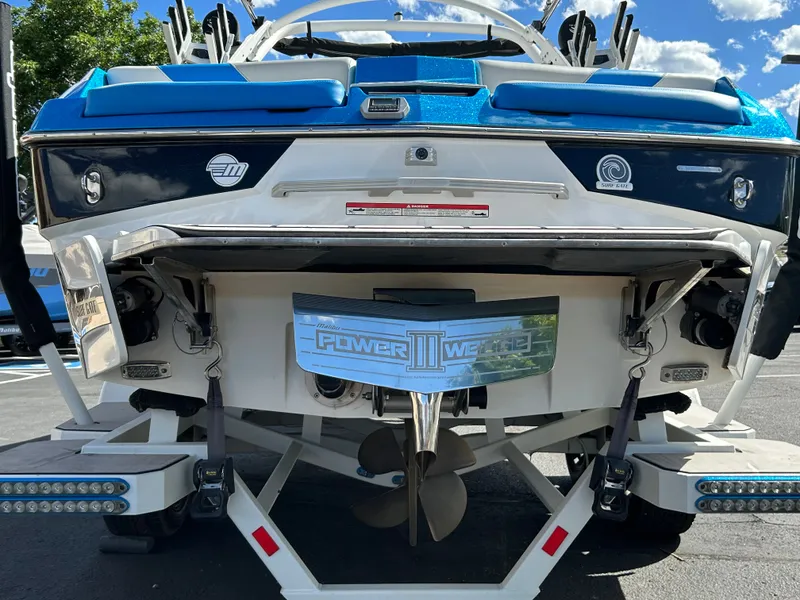 Slide: The Image of Malibu 23 LSV 2020 - 4