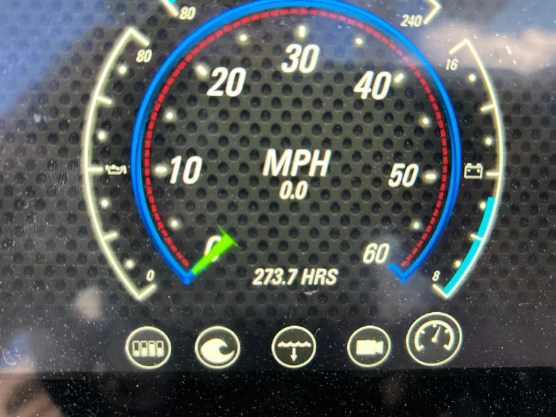 Slide: The Image of Malibu 23 LSV 2020 - 14
