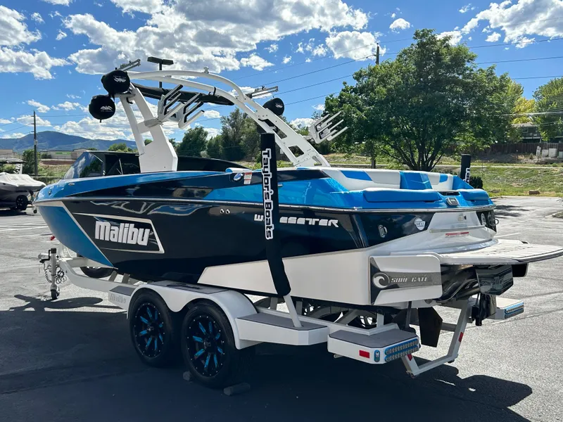 Slide: The Image of Malibu 23 LSV 2020 - 5
