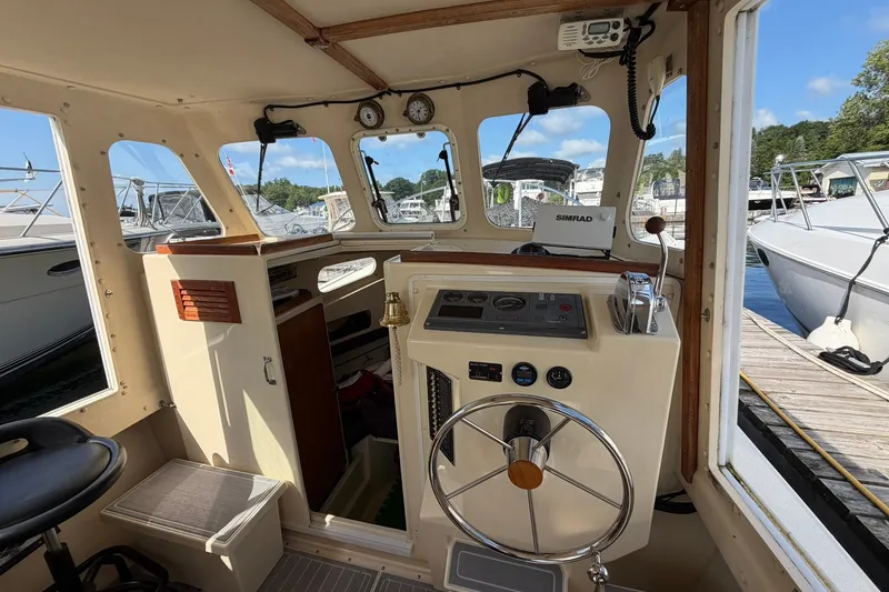 Slide: The Image of Rosborough RF-246 Custom Wheelhouse 2001 - 23