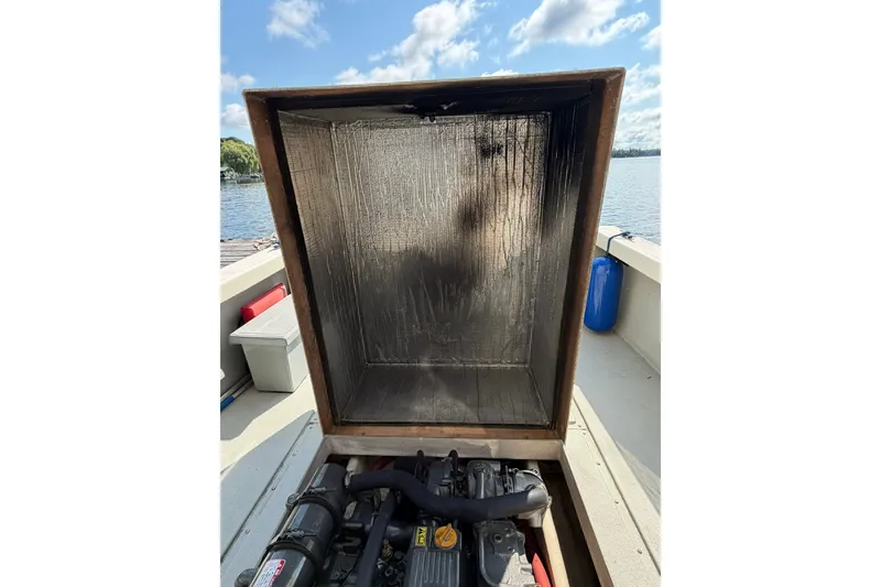 Slide: The Image of Rosborough RF-246 Custom Wheelhouse 2001 - 51