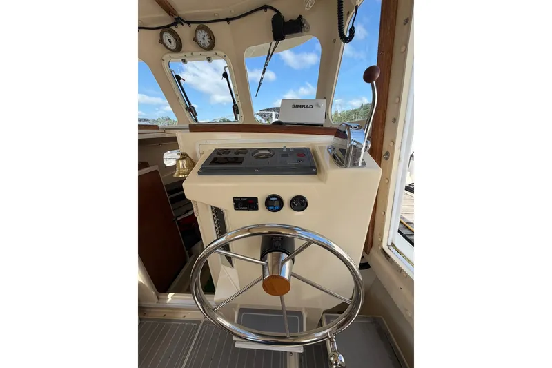 Slide: The Image of Rosborough RF-246 Custom Wheelhouse 2001 - 24