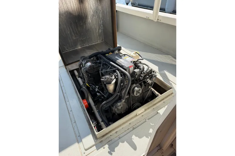 Slide: The Image of Rosborough RF-246 Custom Wheelhouse 2001 - 45