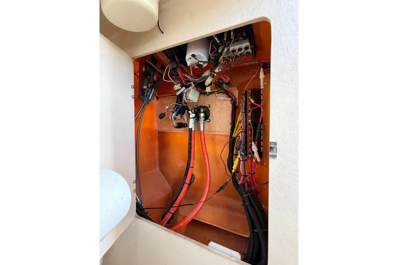 Slide: The Image of Rosborough RF-246 Custom Wheelhouse 2001 - 39