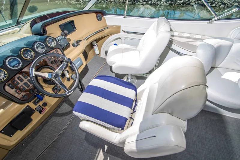 Slide: The Image of Carver Yachts 466 Motor Yacht 2004 - 13