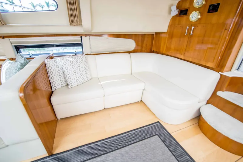 Slide: The Image of Carver Yachts 466 Motor Yacht 2004 - 17