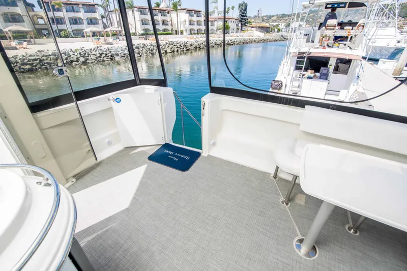 Slide: The Image of Carver Yachts 466 Motor Yacht 2004 - 7