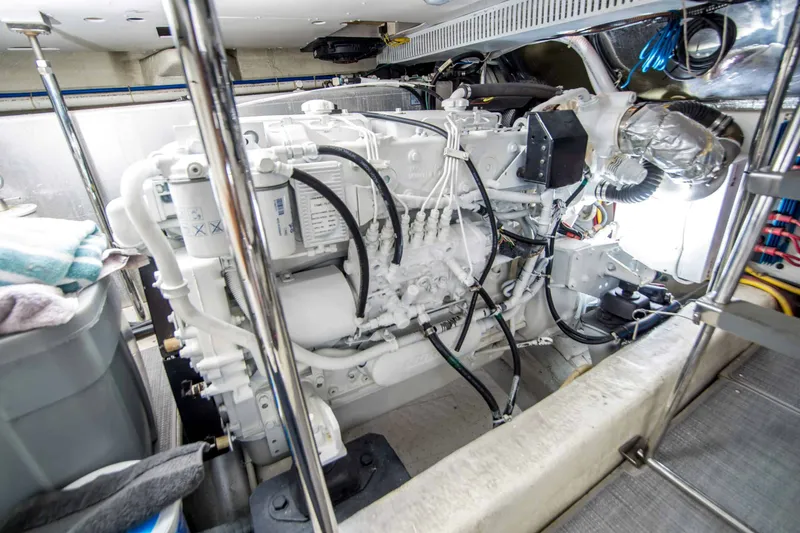 Slide: The Image of Carver Yachts 466 Motor Yacht 2004 - 31