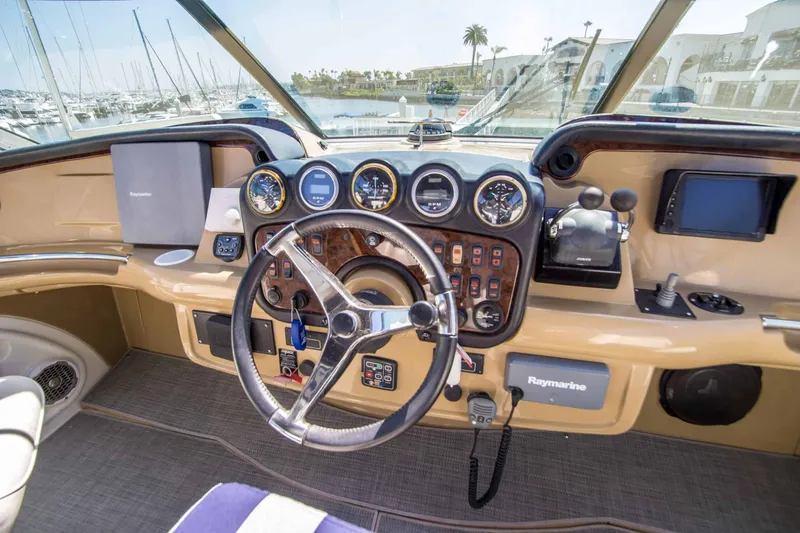 Slide: The Image of Carver Yachts 466 Motor Yacht 2004 - 12