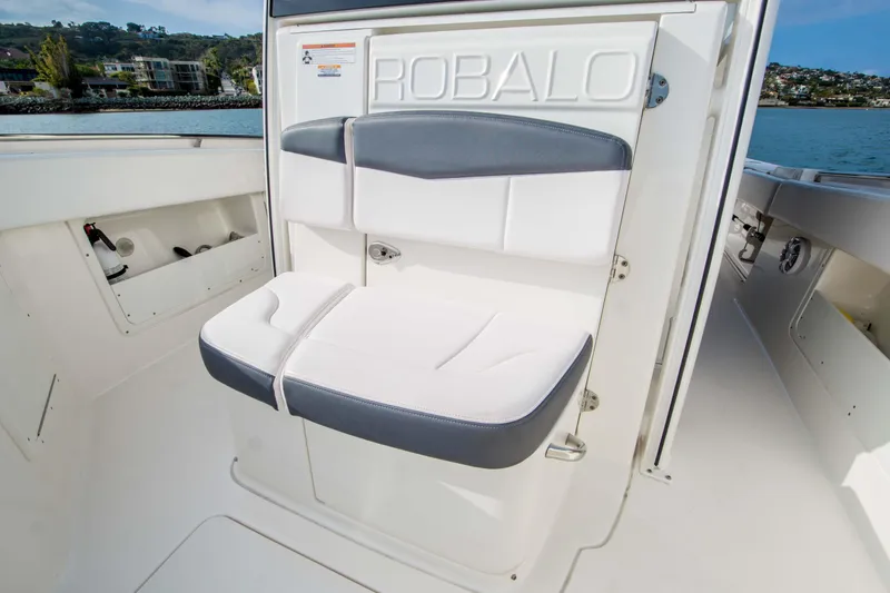 Slide: The Image of Robalo R302 Center Console 2018 - 13