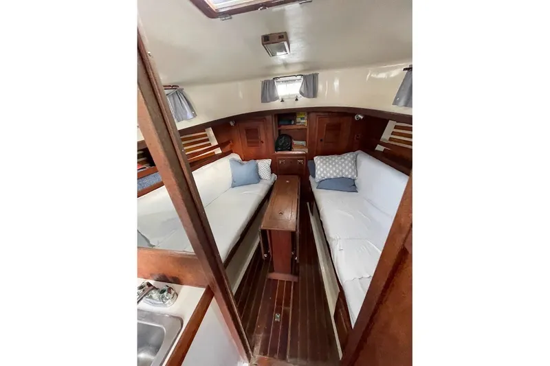 Slide: The Image of Nonsuch 30 Classic 1980 - 80