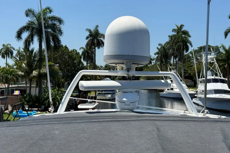 Slide: The Image of Azimut Fly 68 2003 - 53