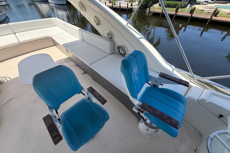 Slide: The Image of Azimut Fly 68 2003 - 45